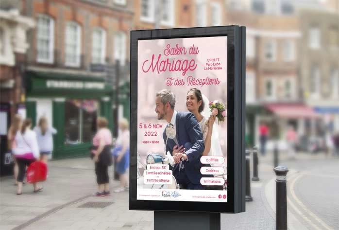 Affiche du Salon du Mariage et des Réceptions sur un panneau publicitaire en ville